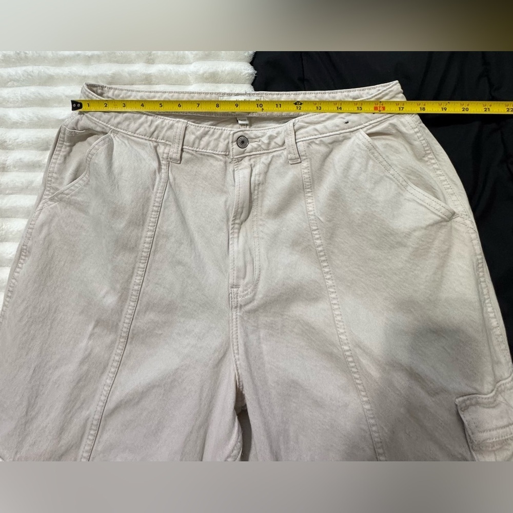 Abercrombie & Fitch Women Cream Curve Love Cotton Cargo
Pants Size 33/16L27Long - Picture 7 of 11